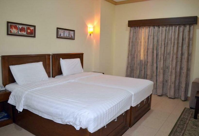 Suite Deluxe, Al Thill