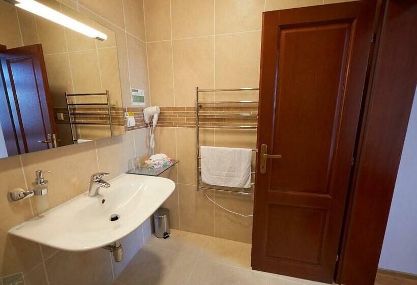 Апартаменты 1 Спальня с Террасой, Hradná Stráž Hotel&apartments S Privátnym Wellness