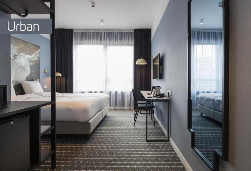Номер Стандарт, Corendon Urban Amsterdam Schiphol Airport
