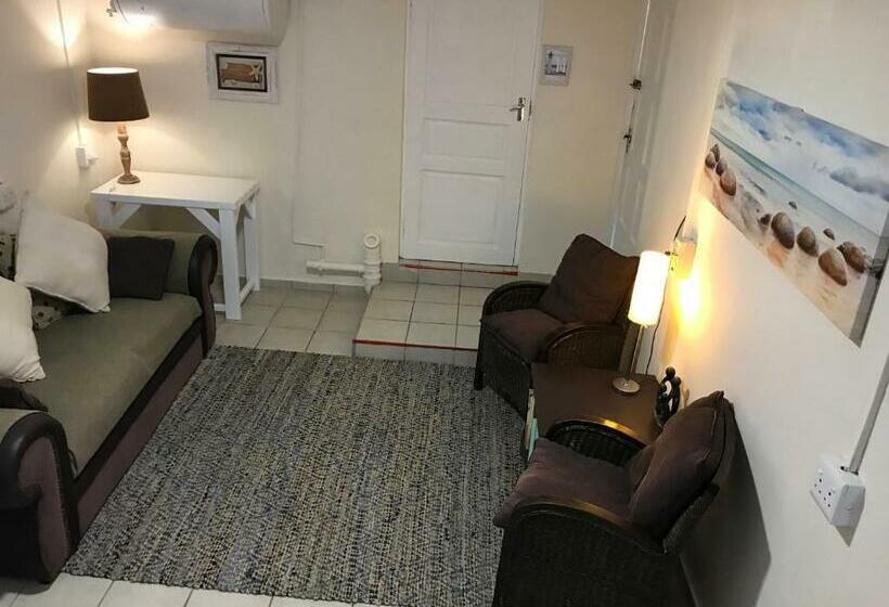 Кровать в Общей Комнате, Ballito Backpackers
