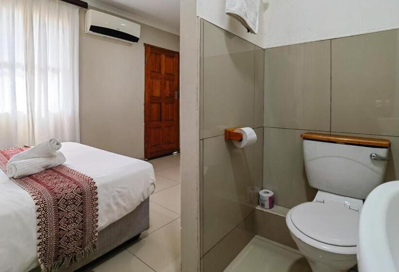 Люкс, Ballito Backpackers