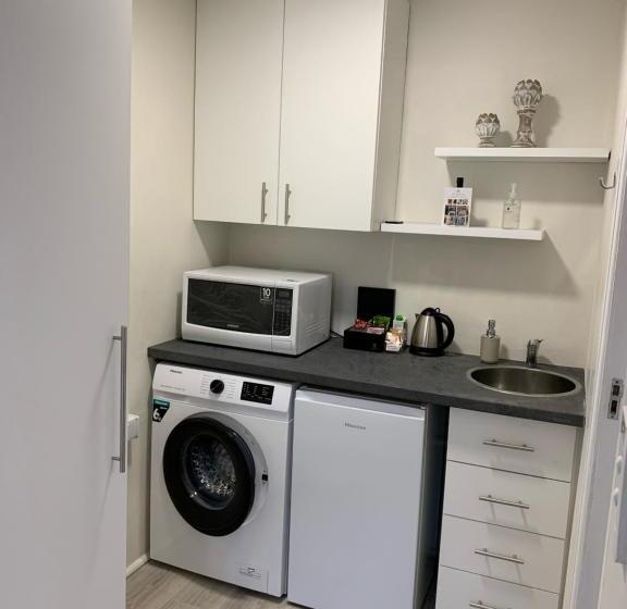 Номер Стандарт, Avenues Guest House