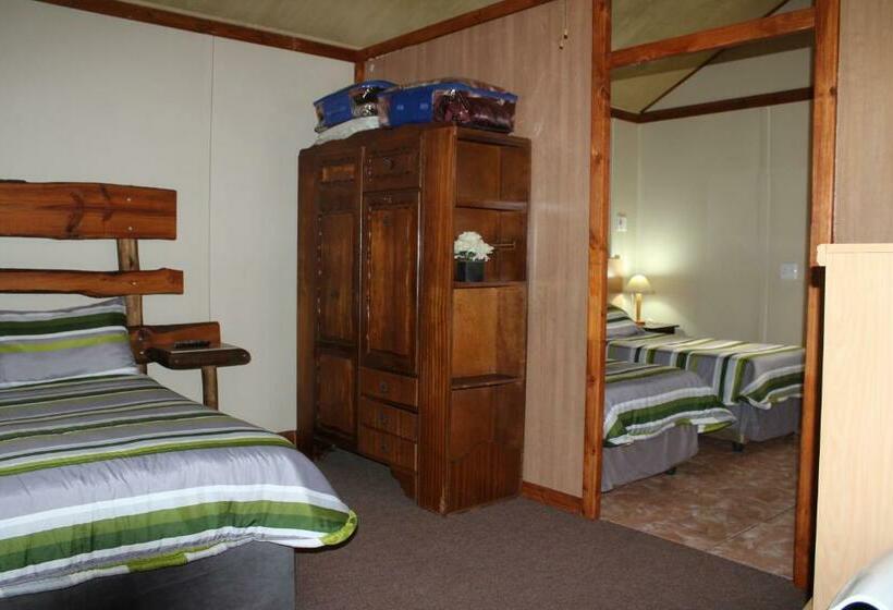 Семейный Номер, Die Suidwester Gastehuis