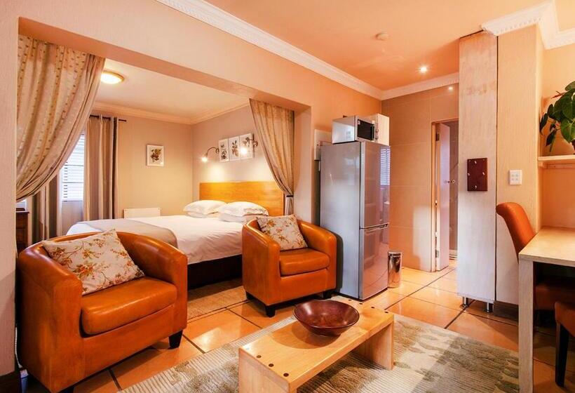 스탠다드 룸 킹사이즈 침대, Waterkloof Apartments