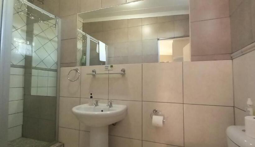 Номер Deluxe, Masada Guest House