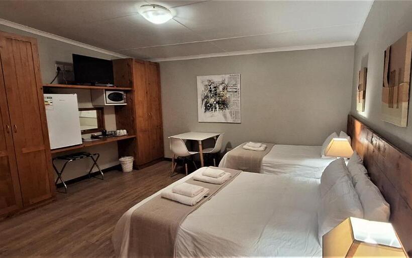 Семейный Номер, Masada Guest House