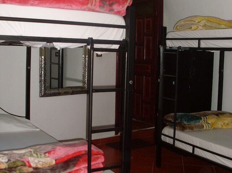 Lit en Chambre Commune, The Medina Hostel