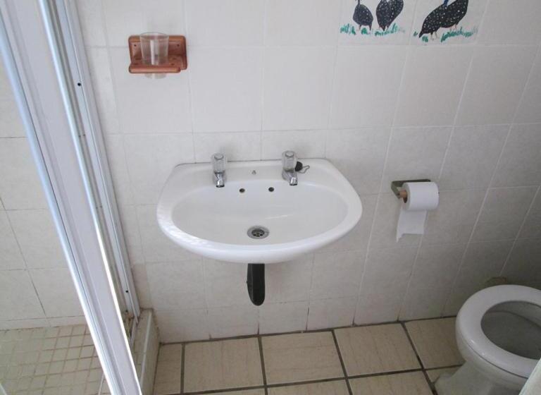 标准间带游泳池, Bedrock Guesthouse