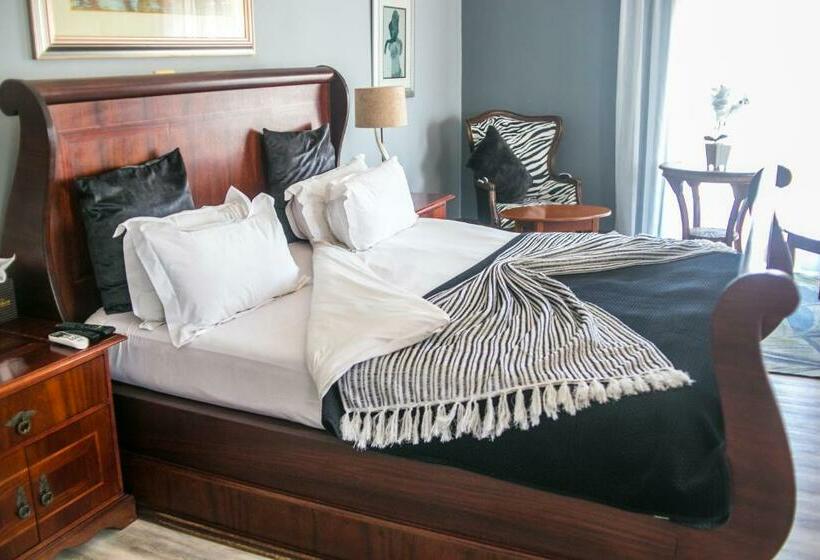 Standard Room King Size Bed, Emakhosini Boutique
