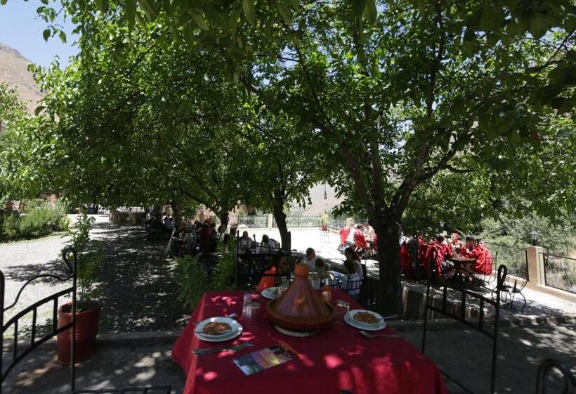سوئیت با چشم‌انداز رودخانه, Soleil Imlil