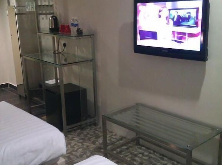 Номер Стандарт, Nouvelle Hotel Johor