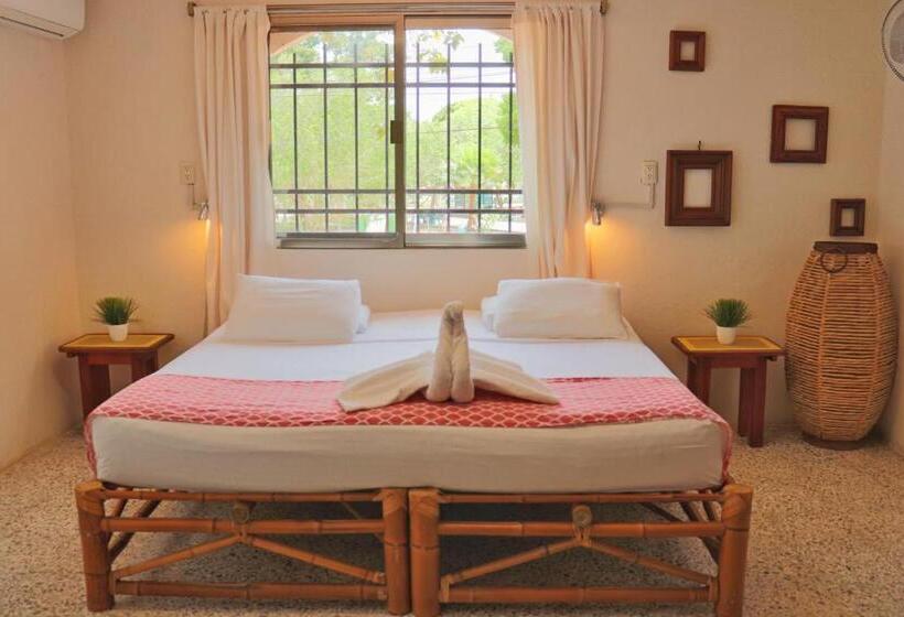 バスルーム共有のトリプルスタンダード, Hostal & Suites Pata De Perro