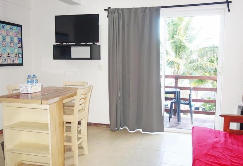 オーシャンビュースイート, El Fuerte Beach Apartments