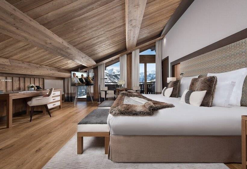 Номер Престиж, Hôtel Barrière Les Neiges Courchevel