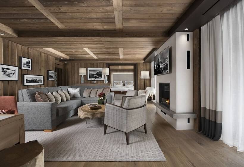 Номер Deluxe, Hôtel Barrière Les Neiges Courchevel
