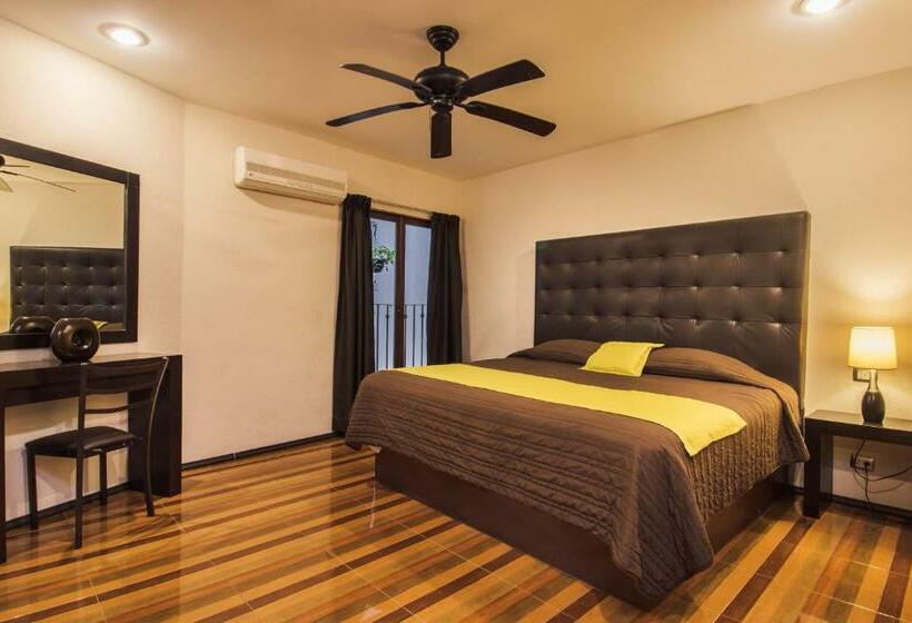 스탠다드 룸 킹사이즈 침대, Majova Inn Xalapa