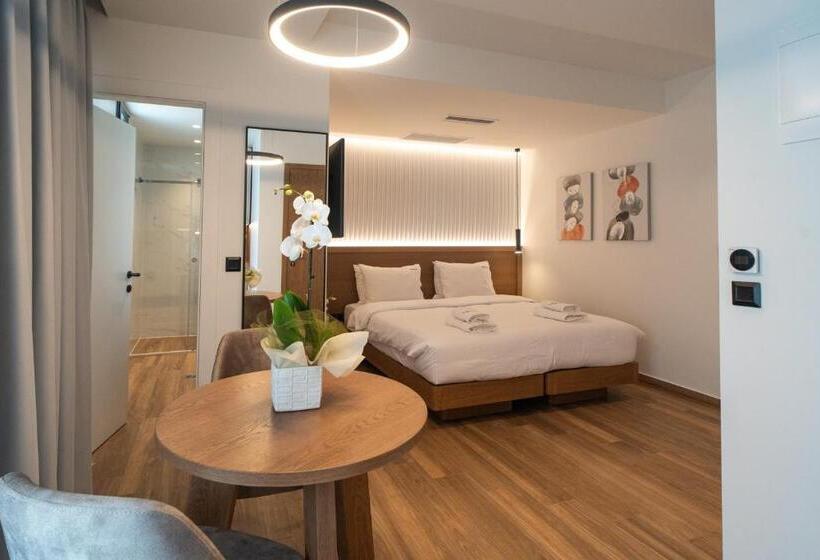 Номер Стандарт с Балконом, Volos Inn