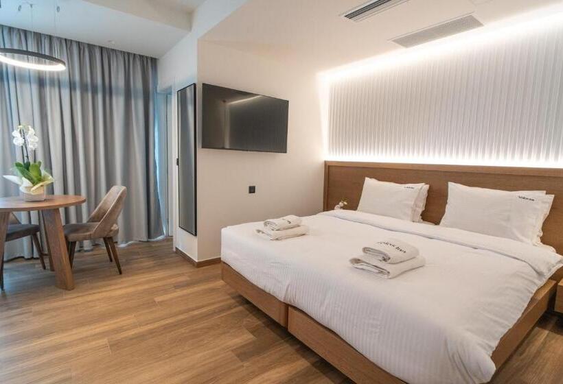 Номер Стандарт с Балконом, Volos Inn