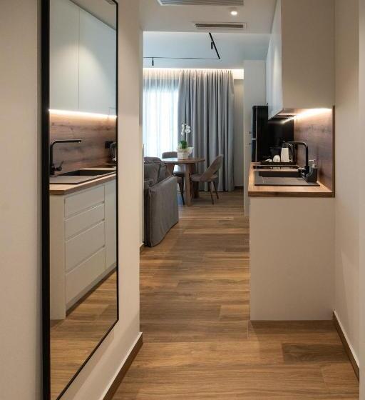 Номер Deluxe, Volos Inn