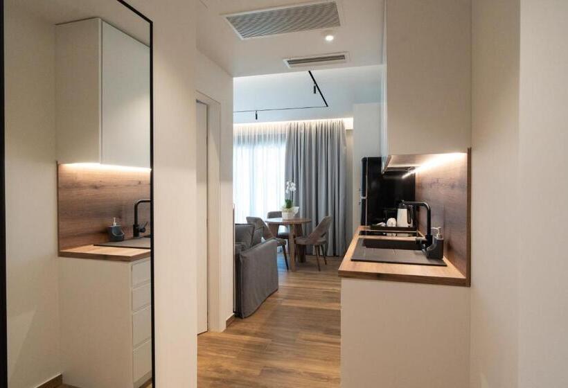 Номер Deluxe, Volos Inn