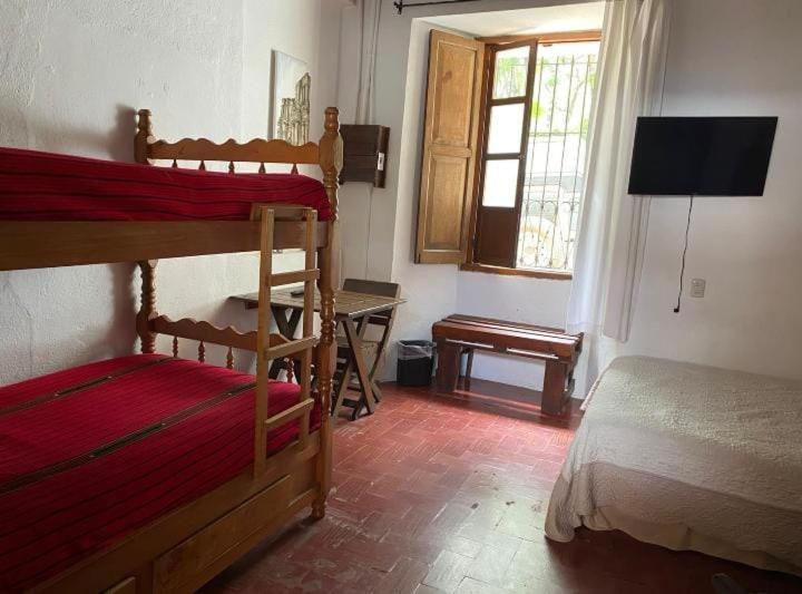 تختخواب در اتاق مشترک, Hostal Antigüeño