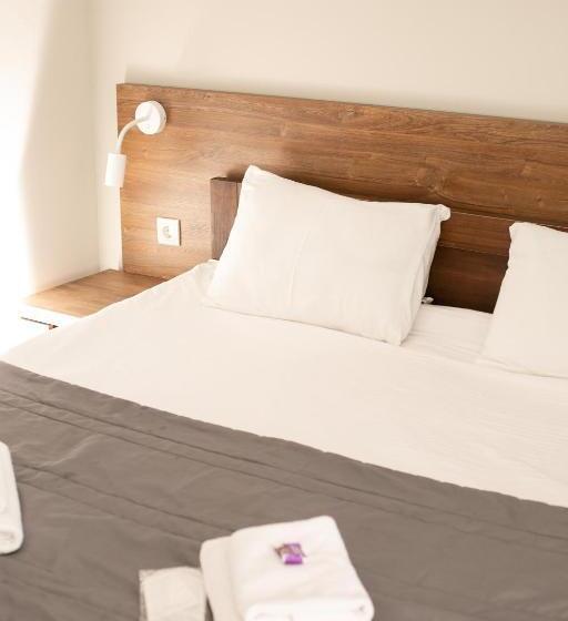 스탠다드 발코니 룸, Nebos Hotel & Restaurant