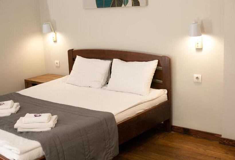 스탠다드 룸, Nebos Hotel & Restaurant