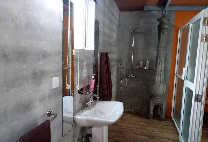 标准间, Palms Villa
