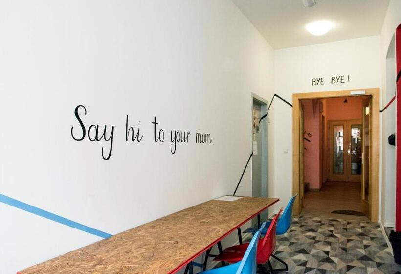 Кровать в Общей Комнате, Hostel Eleven