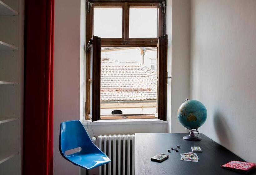 Номер Базовый Одноместный Совместный Санузел, Hostel Eleven