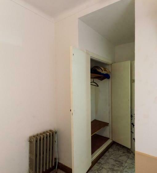 Quarto Estandar, Vial Center
