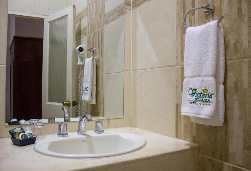 اتاق استاندارد سه نفره, Victoria Plaza