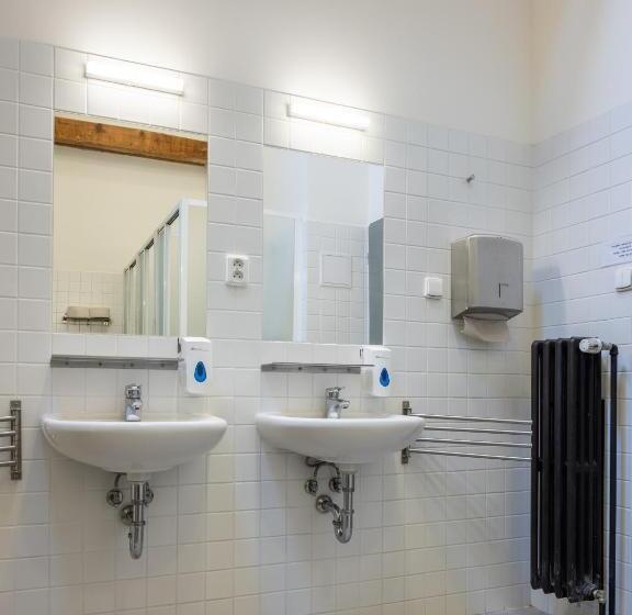 اتاق اکونومی, A Hostel Zámecký Pivovar Litomyšl