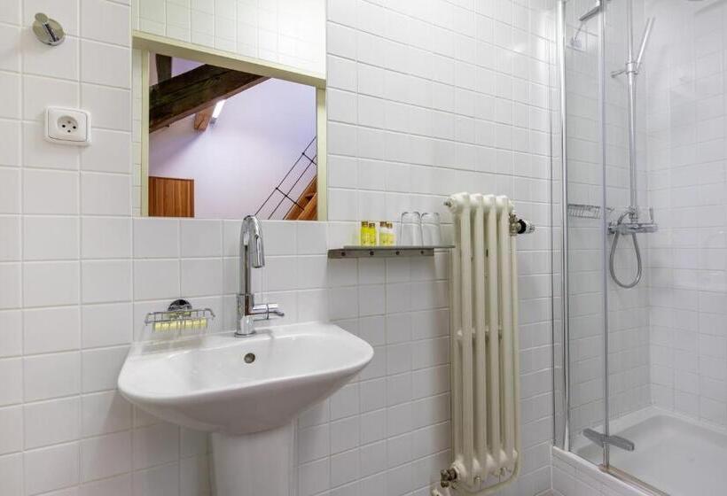 Номер Стандарт, A Hostel Zámecký Pivovar Litomyšl