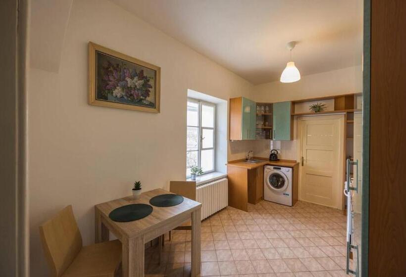 Апартаменты 2 Спальни, A Hostel Zámecký Pivovar Litomyšl
