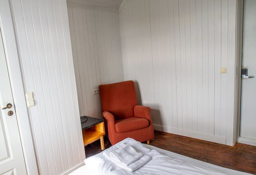 经济房, Fast Hotel Henningsvær