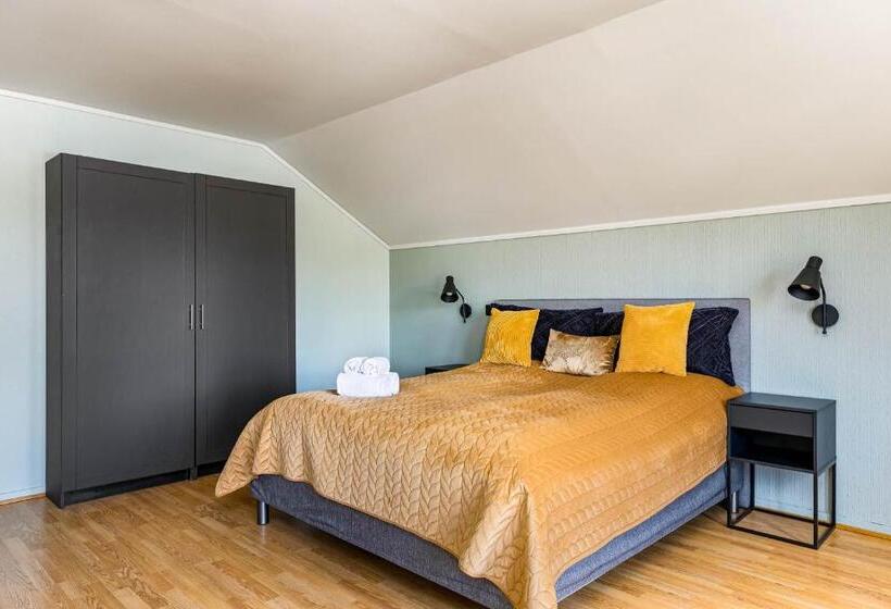 Люкс, Storebaug Hotell & Kro