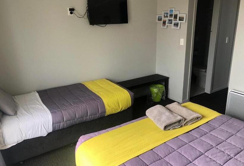 Номер Стандарт, Ivorytowers Accommodation
