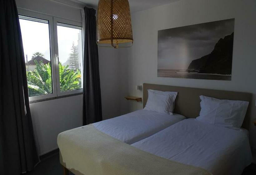 스탠다드 룸, Madeira Surf Camp