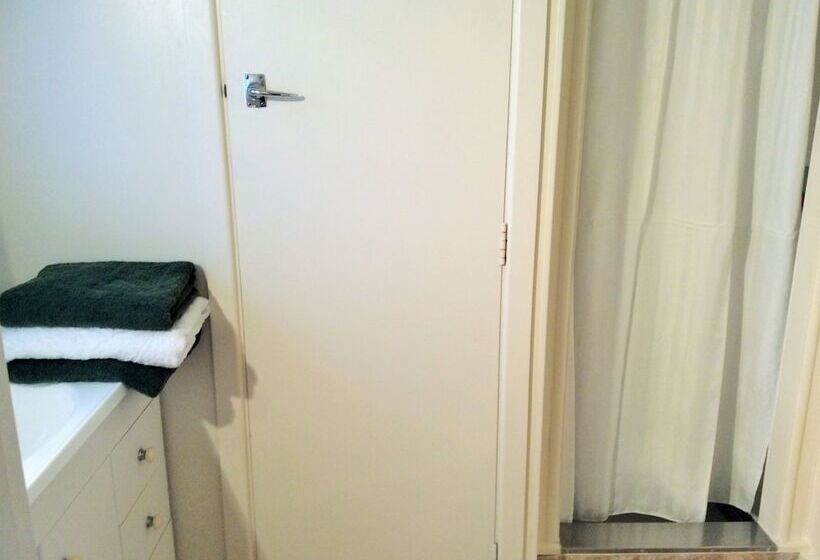 Апартаменты 2 Спальни, Alexandra Garden Court Motel