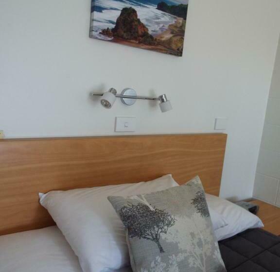 Студия Стандарт, Andorra Motel