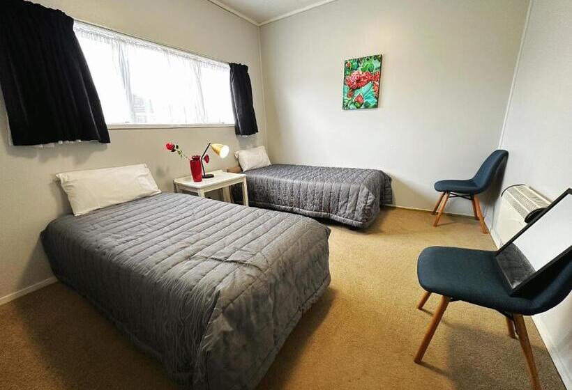 이코노미 룸, Continental Motel