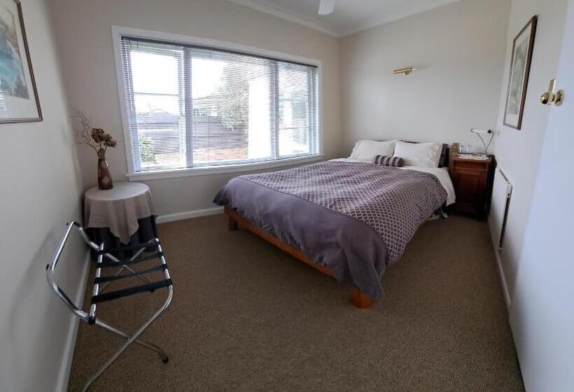 Номер Стандарт Вид на Сад, Grange Harbour View B&b