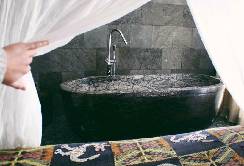 스위트, Surfers Lodge Peniche