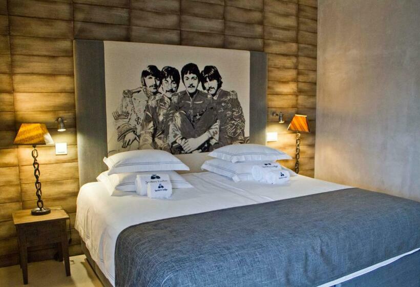Люкс, Surfers Lodge Peniche