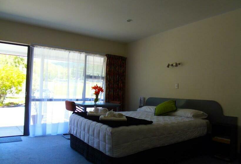 스탠다드 스튜디오, Kapiti Lindale Motel And Conference Centre