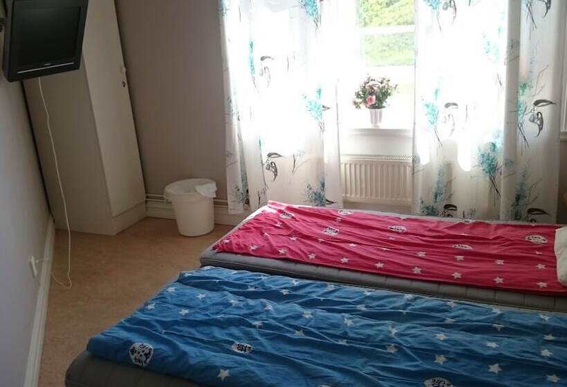 Quarto Estandar Banheiro Compartilhado, Ediths Pensionat