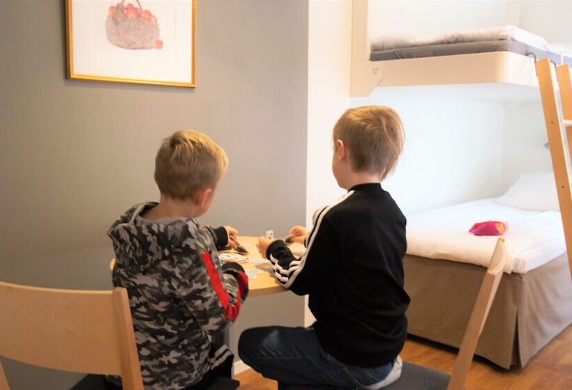 Семейный Номер, Linköpings Cityhotell Och Vandrarhem