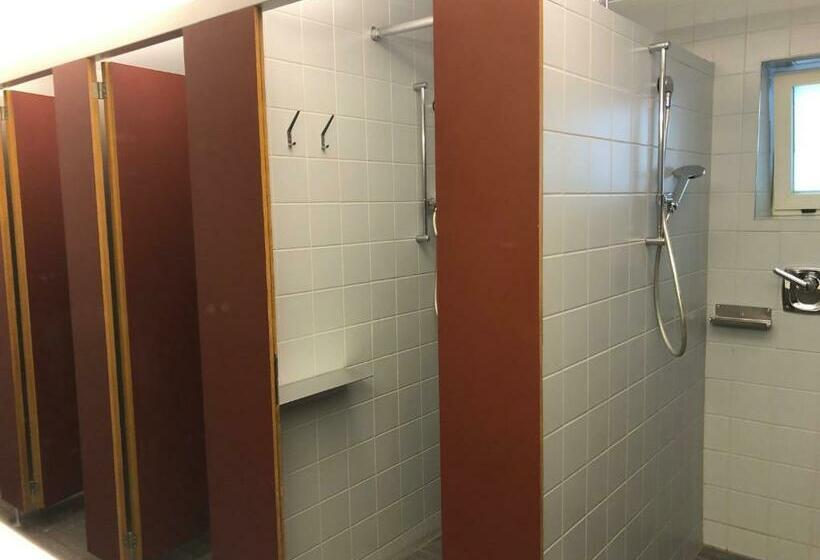 Четырехместный Номер Стандарт, Baden Youth Hostel
