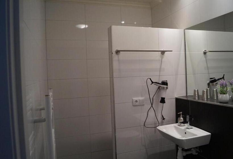 带大床的标准间, B&b Johannes Hoeve